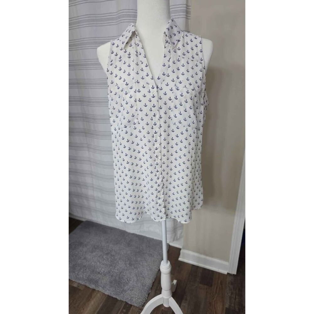Express Anchor Print Sleeveless Blouse